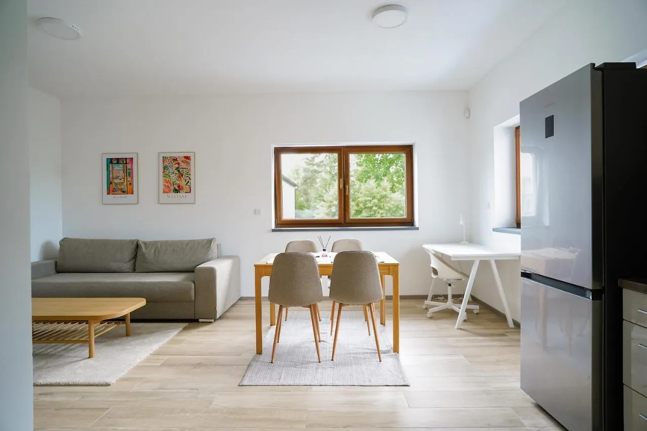 The Dante Villa Apartments Prague 4*,