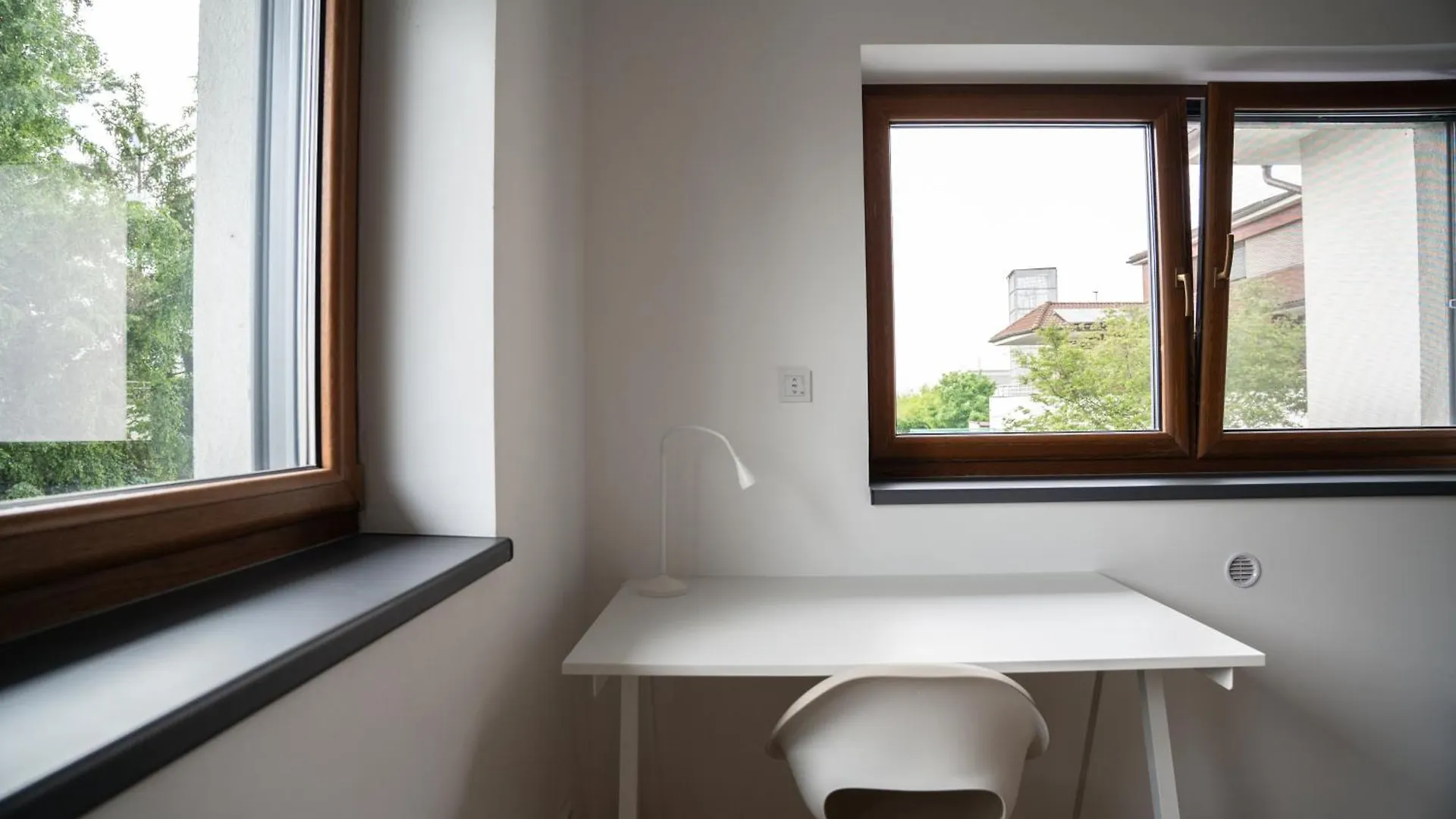The Dante Villa Apartments Prague